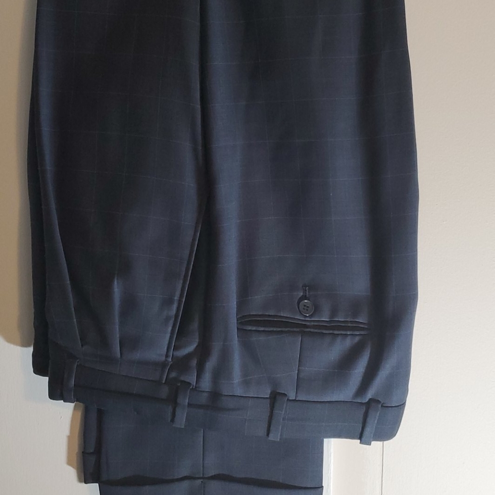 Lineage - Picture 6 of 8